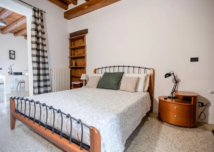 Torre Ca Emo - Monolocale Al Piano Terra A Serravalle * فيتوريو فينيتو